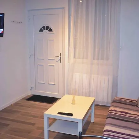 Avec Privatif* Holiday home
