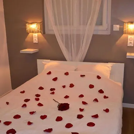 Avec Privatif* בית נופש