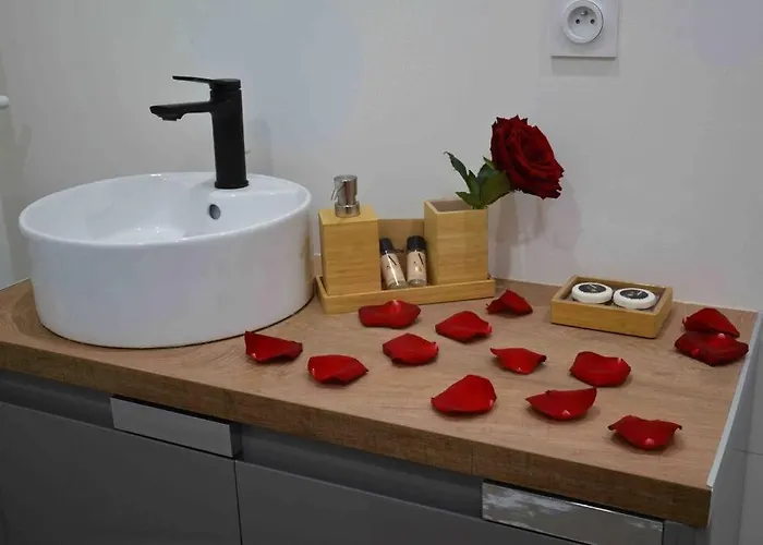 Avec Privatif* Saint-Symphorien-les-Buttes