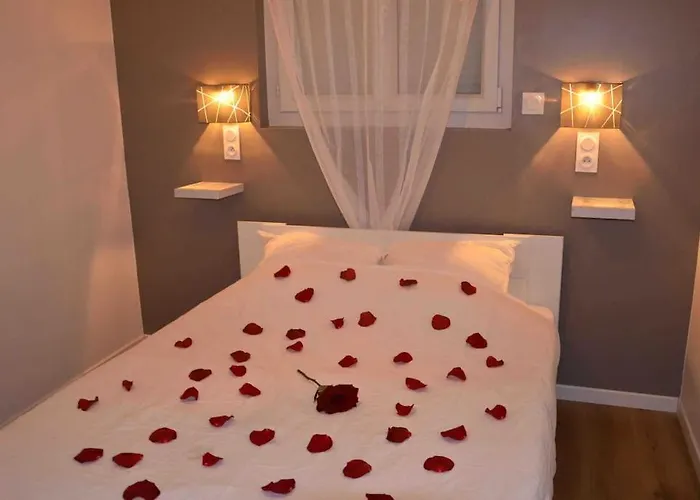 Avec Privatif* Ferienhaus